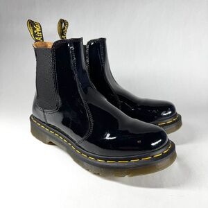 Dr Martens Womens Black Patent Leather Chelsea Boots 2976 US 8 / EU 39 / UK 6